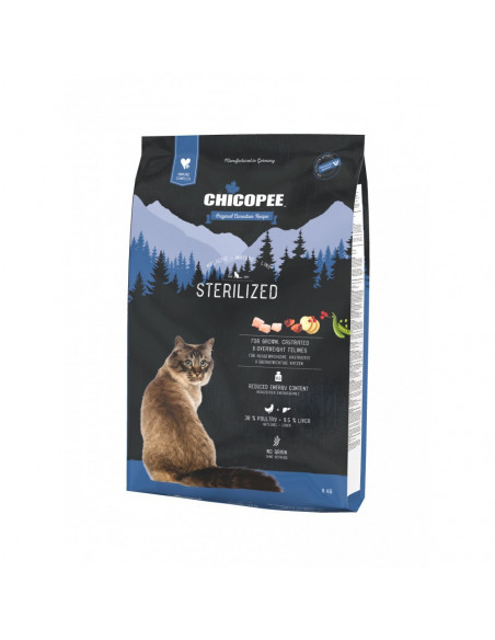 Храна за котка Chicopee Holistic Nature Line Sterilized, 8 кг